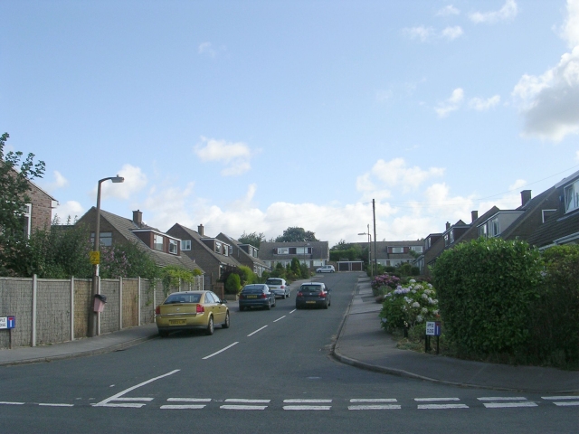 File:Apple Close - Ashfield Road - geograph.org.uk - 1464535.jpg