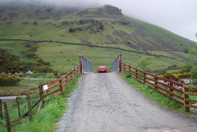 File:Bridge over Lingmell Beck - geograph.org.uk - 1342671.jpg