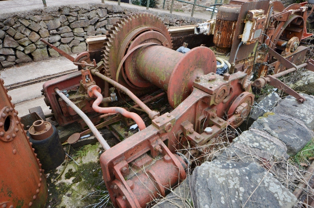 File:Clearwell Caves - Steam Winch - geograph.org.uk - 3391653.jpg