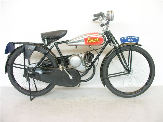 1934 yildagi XMT dvigatelli Eysink mototsikli