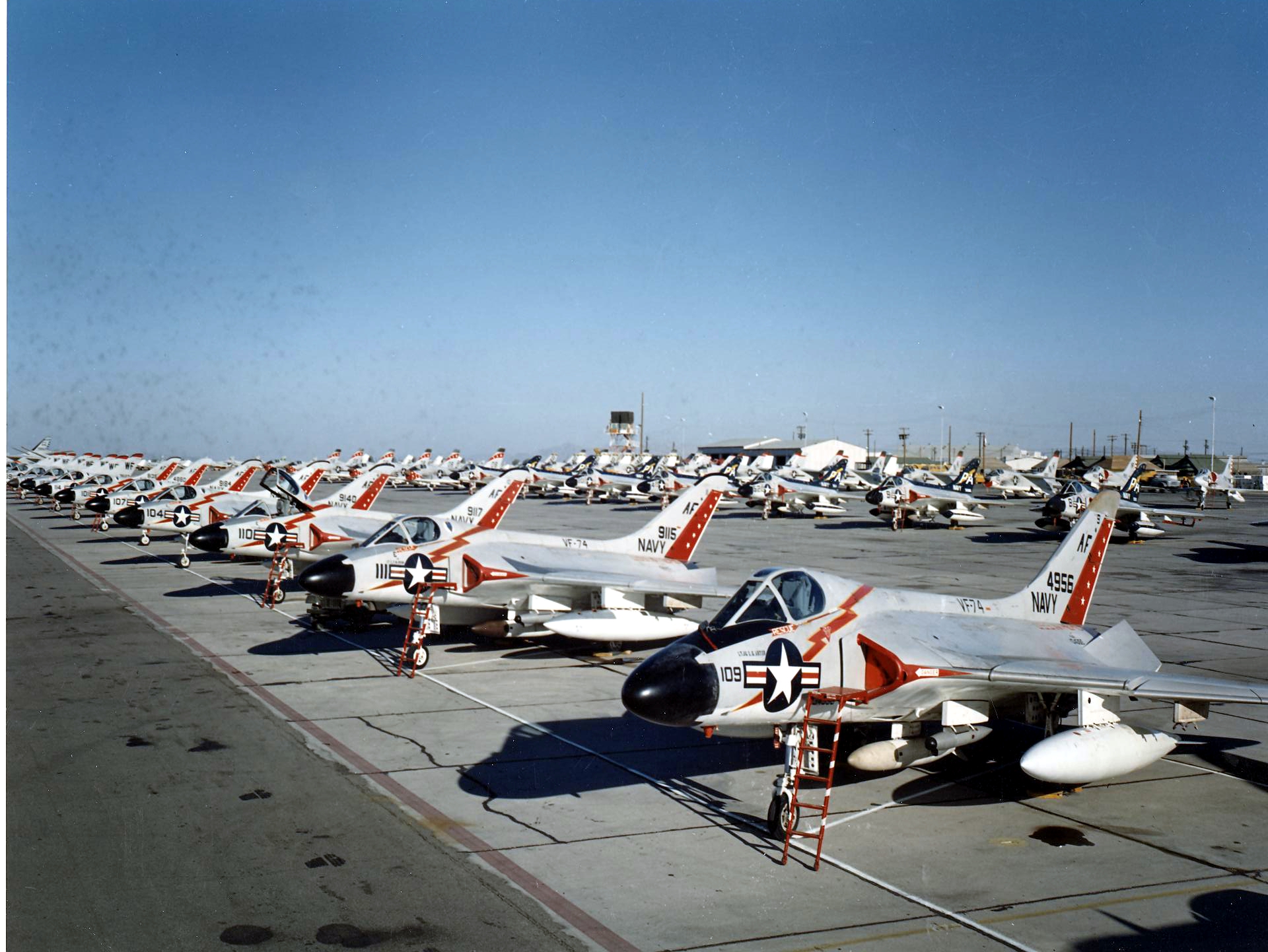 F4D_Skyrays_of_VF-74_at_MCAS_Yuma_in_195