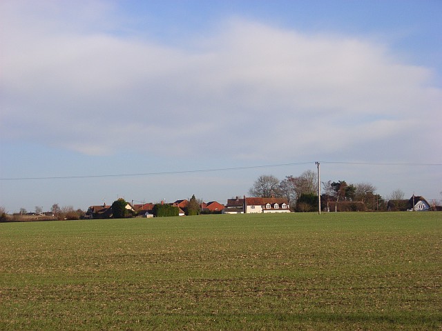 File:Farmland, South Moreton - geograph.org.uk - 678636.jpg