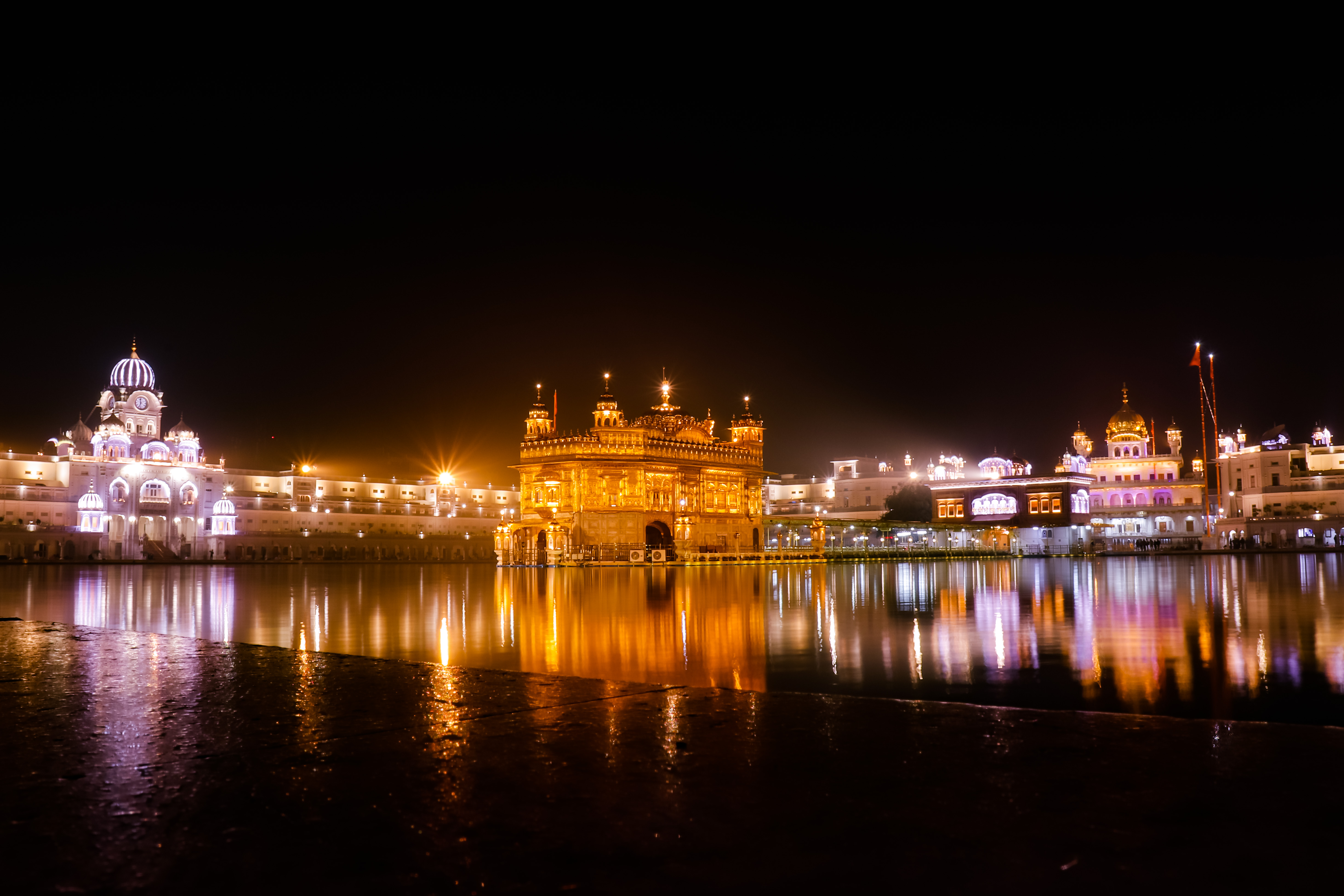 File:Golden Temple Night  - Wikimedia Commons