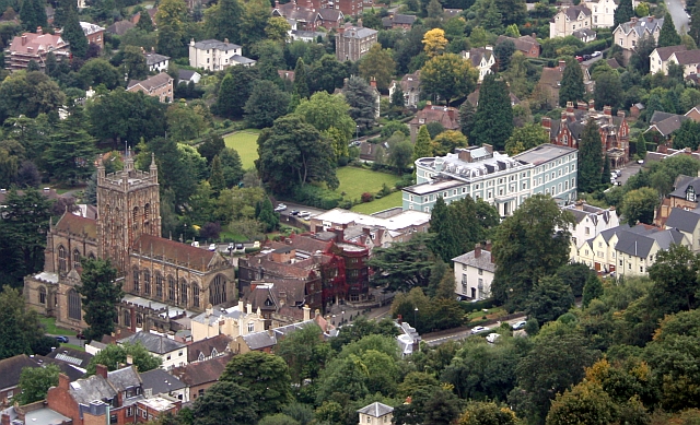 Great Malvern – Luftbild mit Prioratskirche