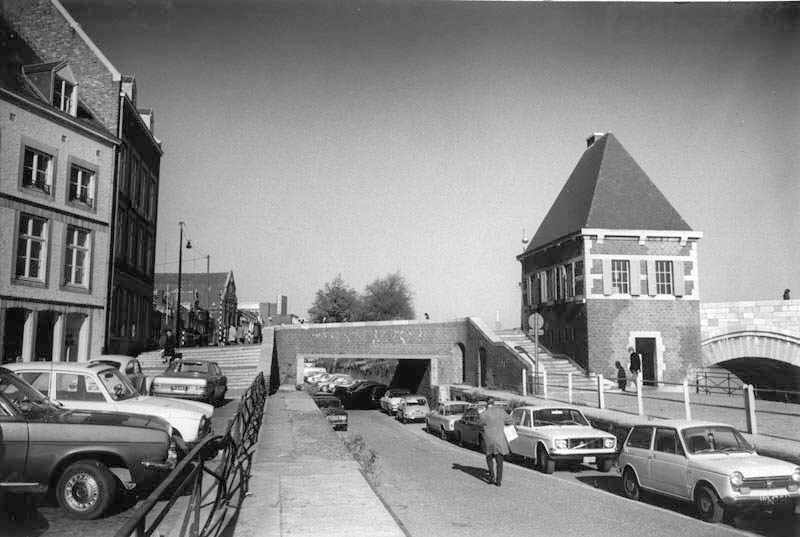 File:Maasboulevard in 1973, GAM 20720.jpg