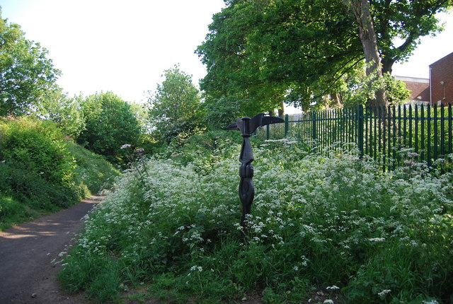 File:NCN Millennium Milepost MP1120 Whitby North Yorkshire.jpeg