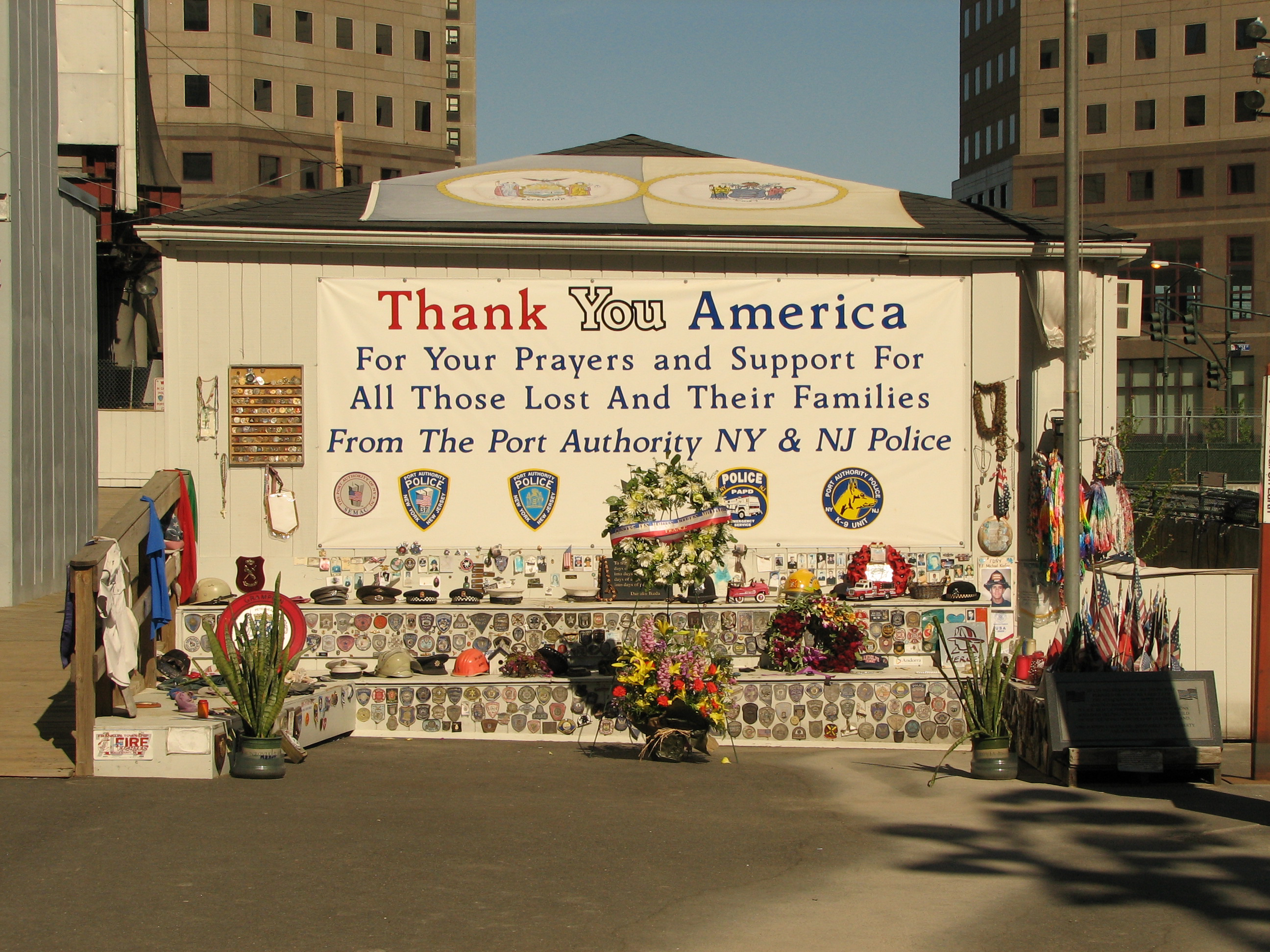 File:New York City Ground Zero Provisional Memorial.jpg