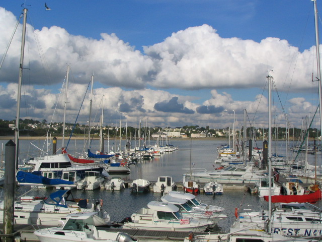 File:Port plaisance brest (2).jpg