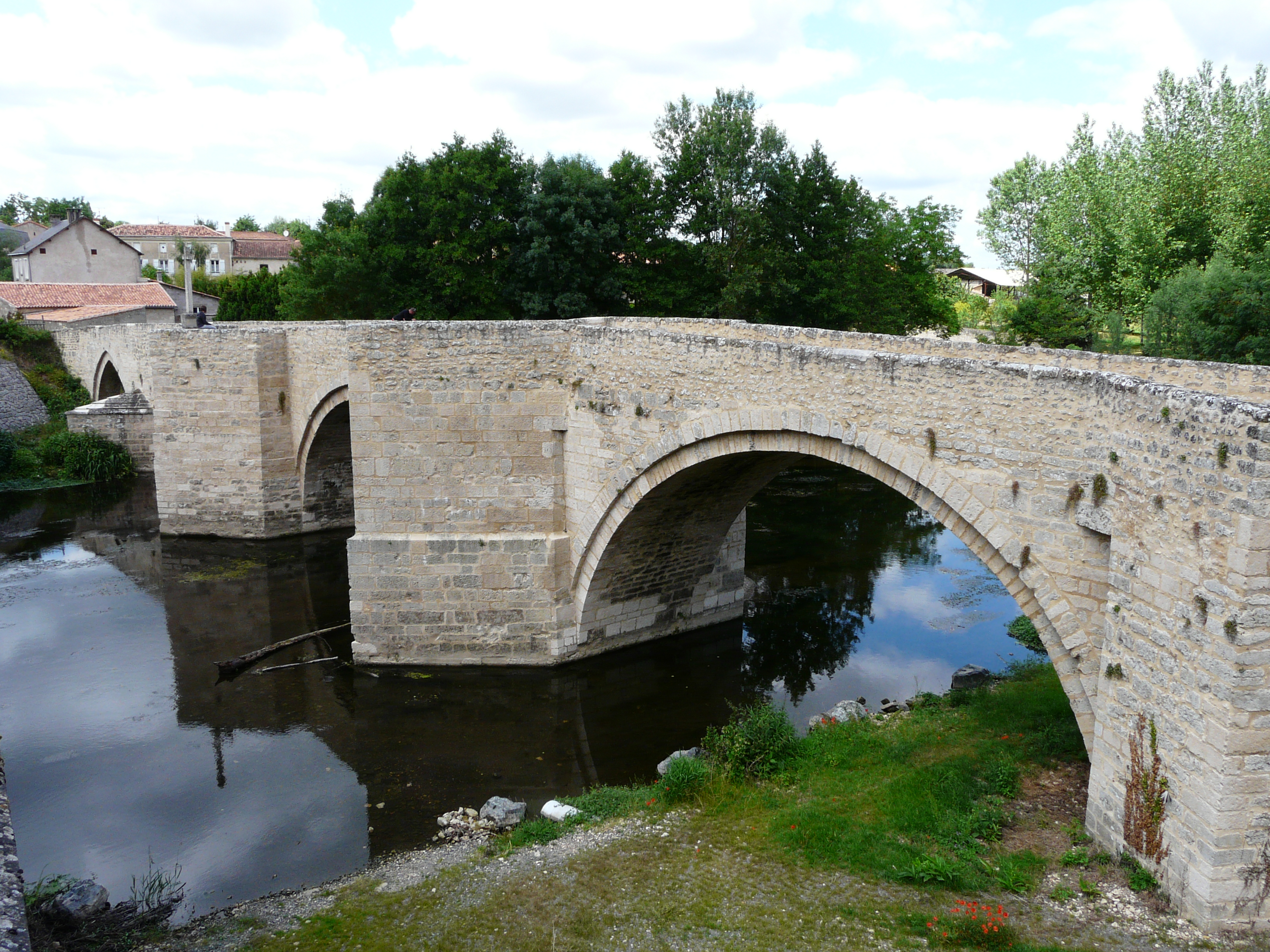 Saint-généroux