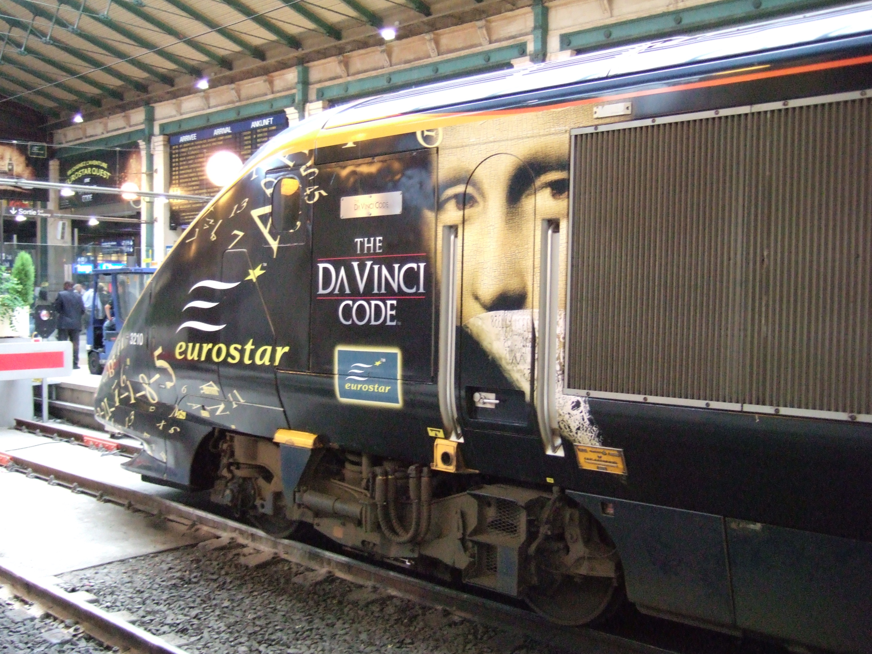 File:The Da Vinci Code Eurostar.jpg - Wikimedia Commons