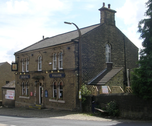 File:The Royal - Scar Lane, Milnsbridge - geograph.org.uk - 920903.jpg