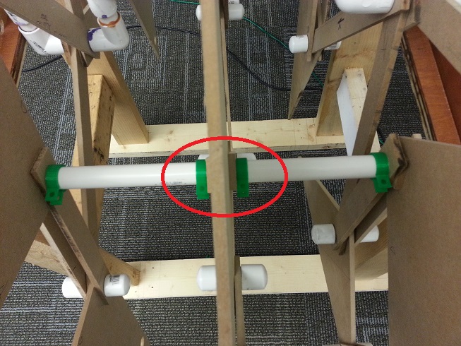 File:The clamps on strndbeest2.jpg