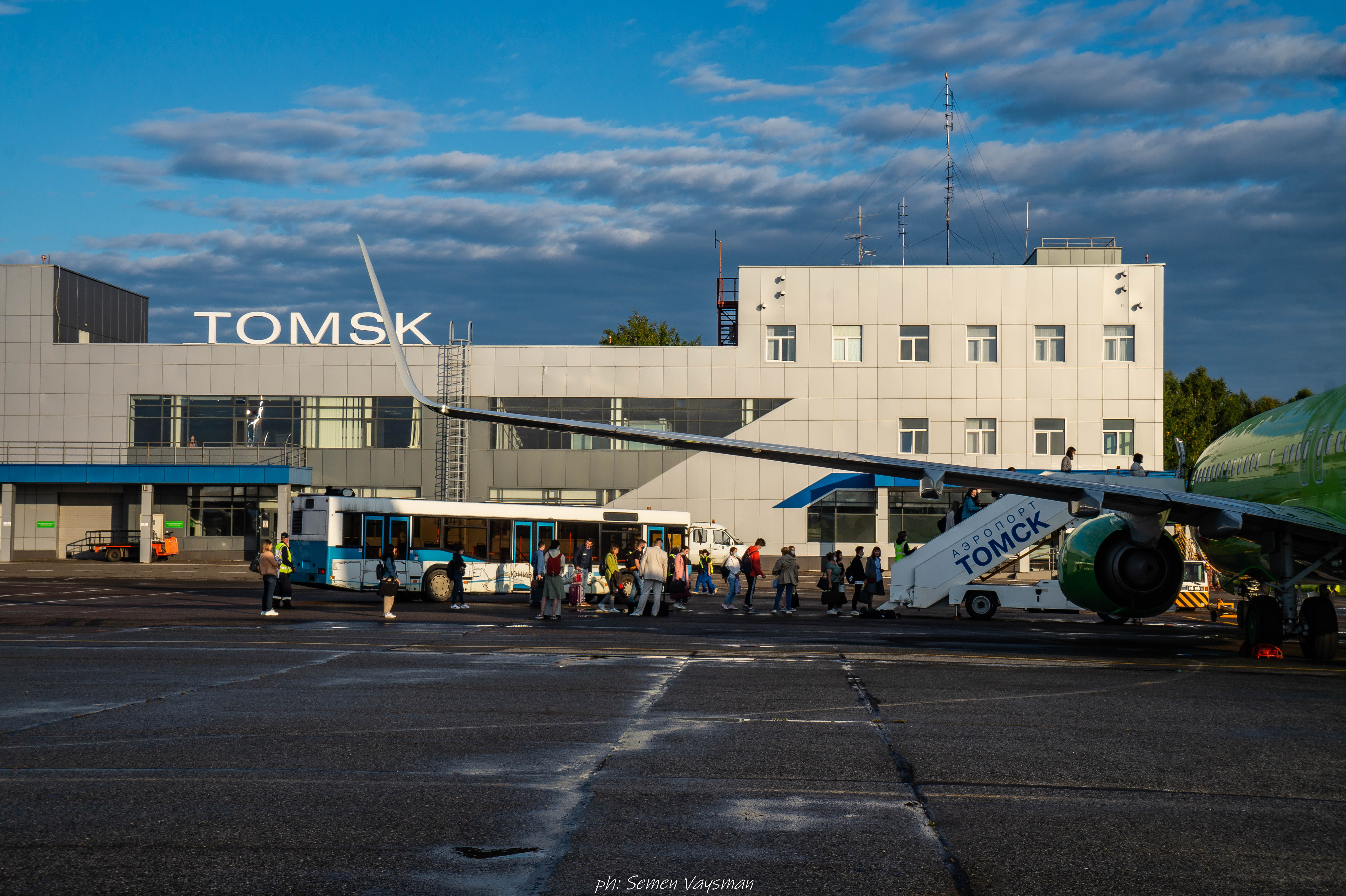 аэропорт в томске