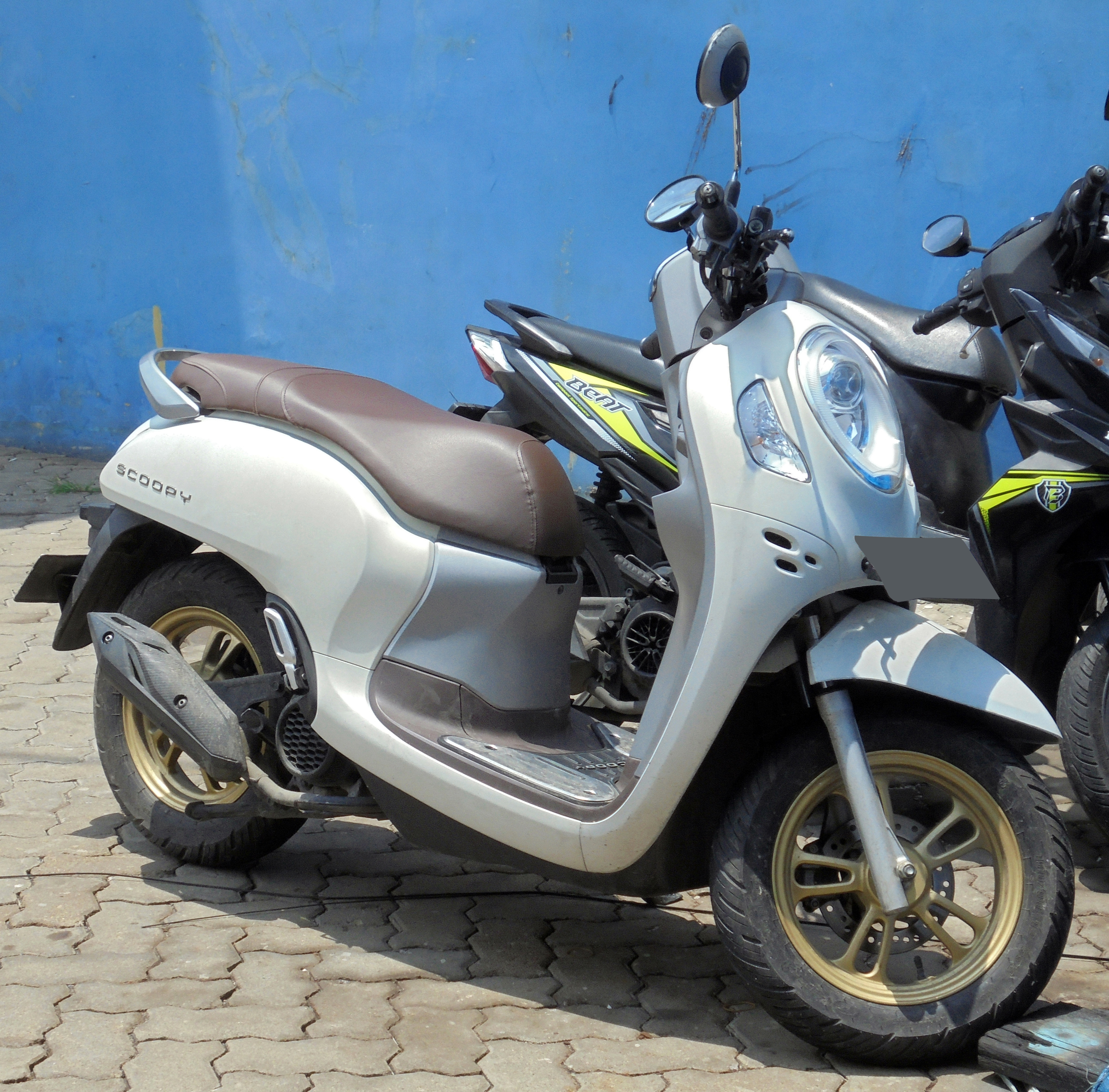 File:2021 Honda Scoopy Prestige 110 (20220216).jpg - Wikimedia Commons