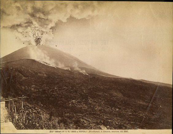 File:Alinari 11643 - Vesuvio eruzione 1897.jpg