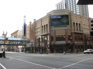 How to get to Mayo Clinic Square with public transit - About the place