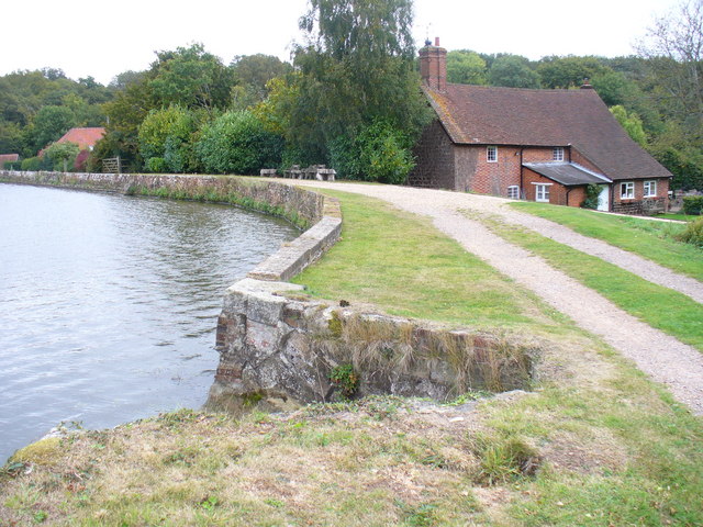 File:By Park Mill Farm - geograph.org.uk - 1519761.jpg