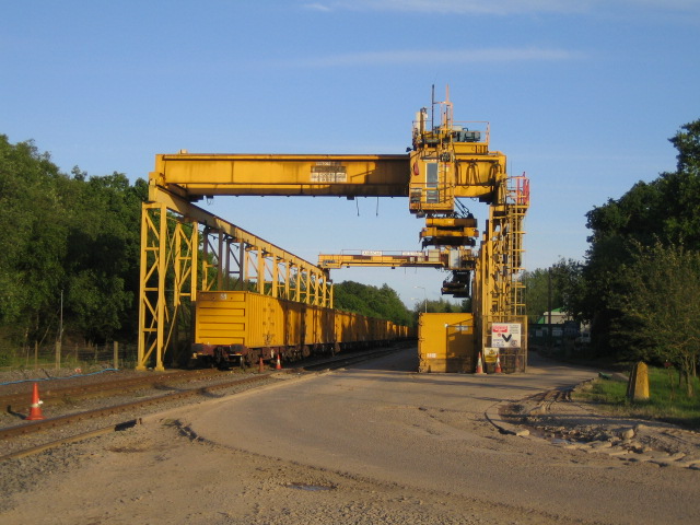 File:Calvert Railway Station 2.jpg