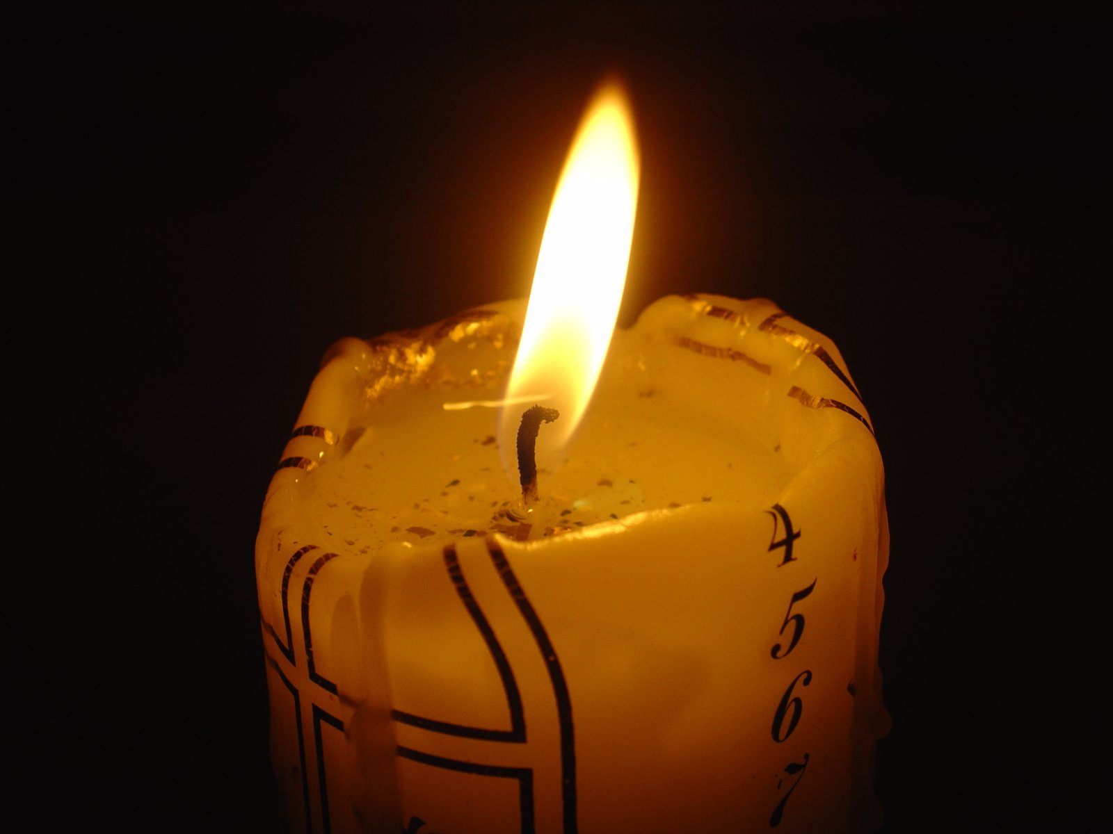 file-candle-calendar-jpg-wikipedia