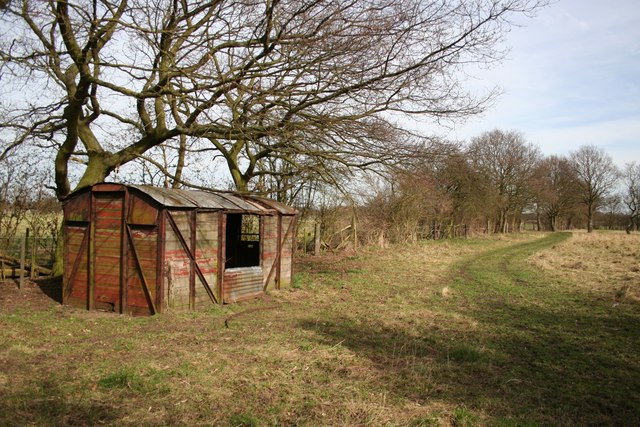 File:Cattle Shed - geograph.org.uk - 361348.jpg
