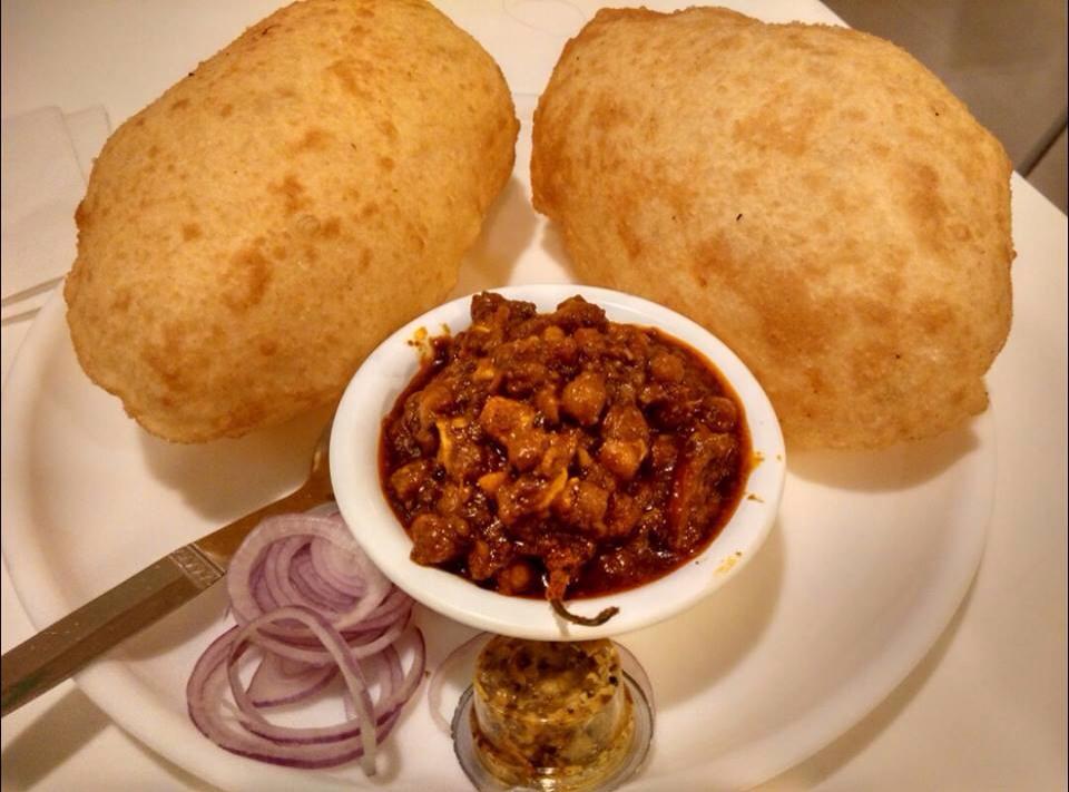 Chole bhature - Wikipedia