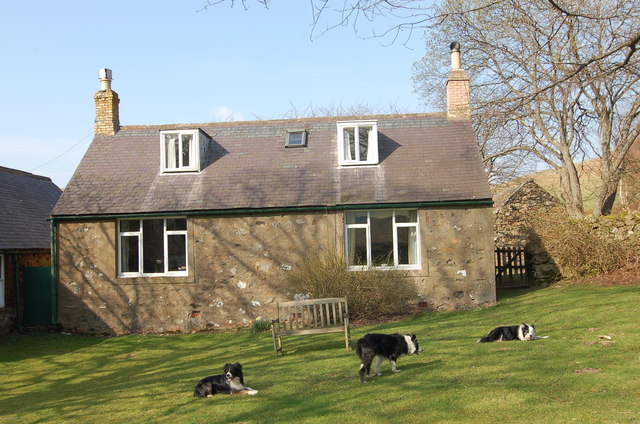 File:Coldburn cottage - geograph.org.uk - 1223654.jpg