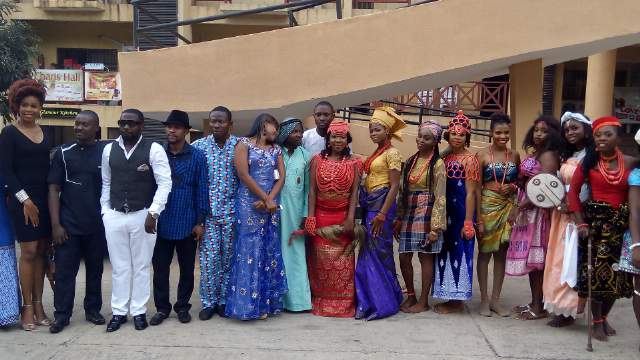 File:Contestants and the Panel of judges During the Audition.jpg