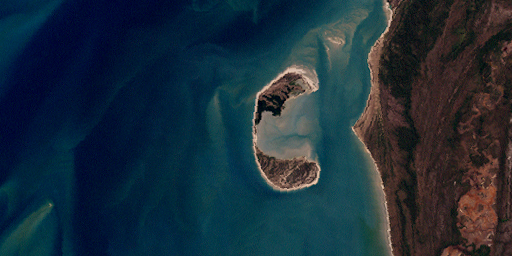 File:Crab Island (Landsat).png