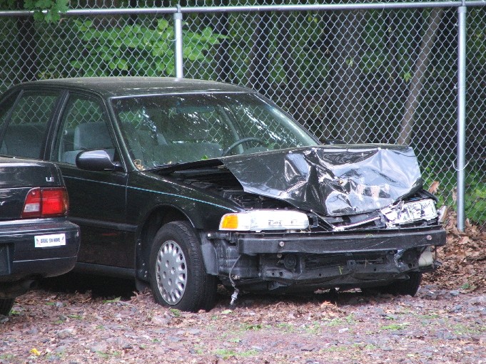 File:Crashed Honda Accord (1989 model).jpg