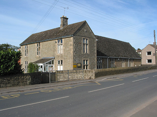 File:Drybrook Primary School - geograph.org.uk - 587461.jpg