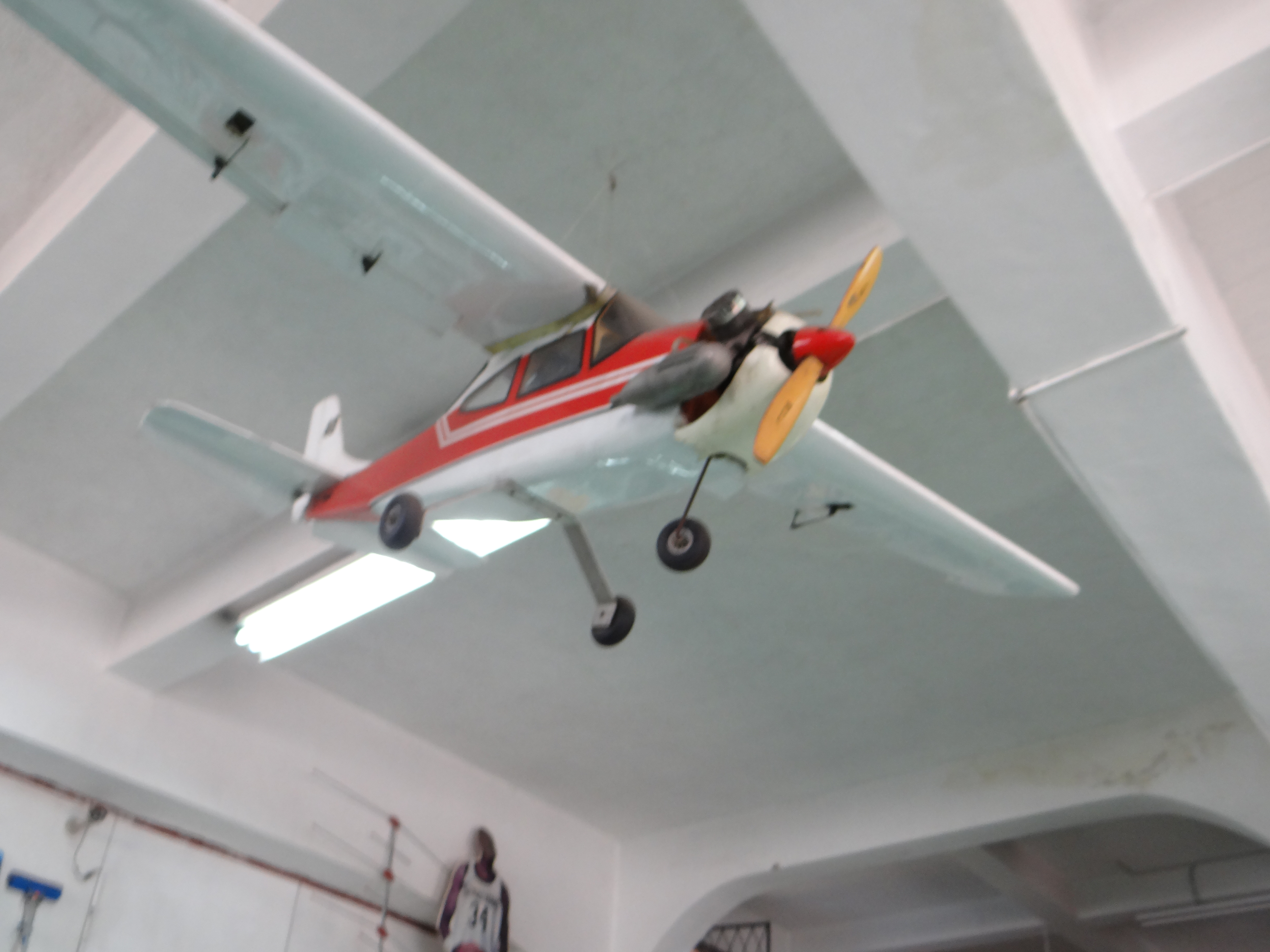 gas rc airplanes