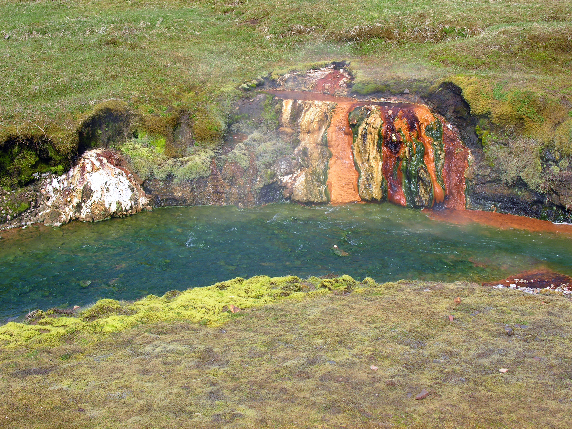 Picture of earth pumping up some ferrous water in Iceland