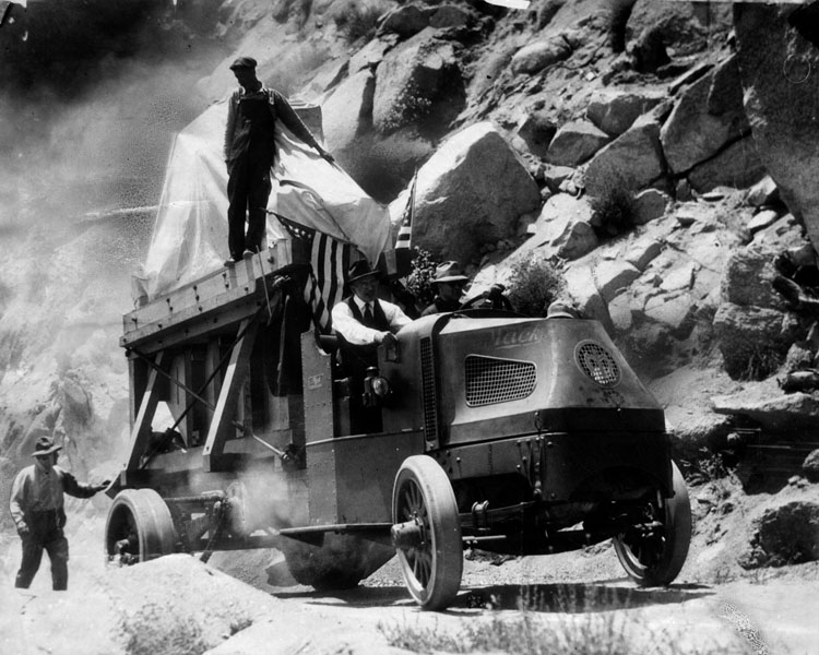 Mack Trucks MtWilsonGlass-1917