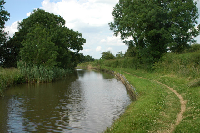 File:Nothing happening for once - geograph.org.uk - 1373458.jpg