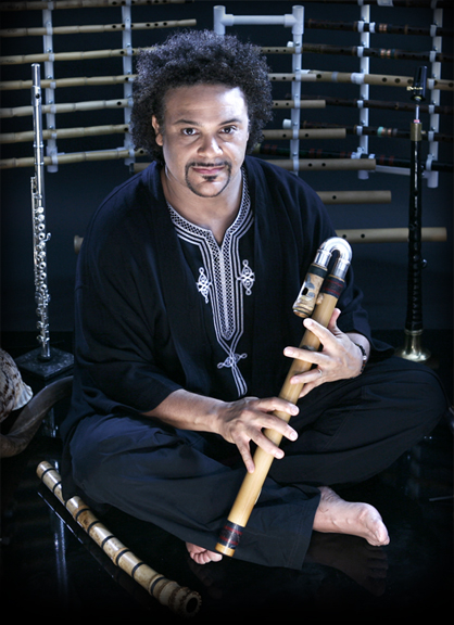 Pedro Eustache w World Flutes1