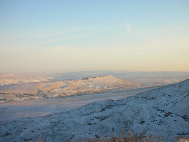 Pule Hill - geograph.org.uk - 1119325