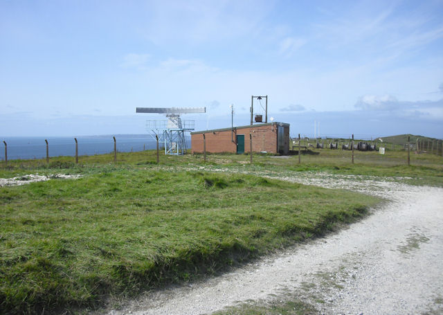 File:Radar Installation, Bindon Hill - geograph.org.uk - 1521072.jpg