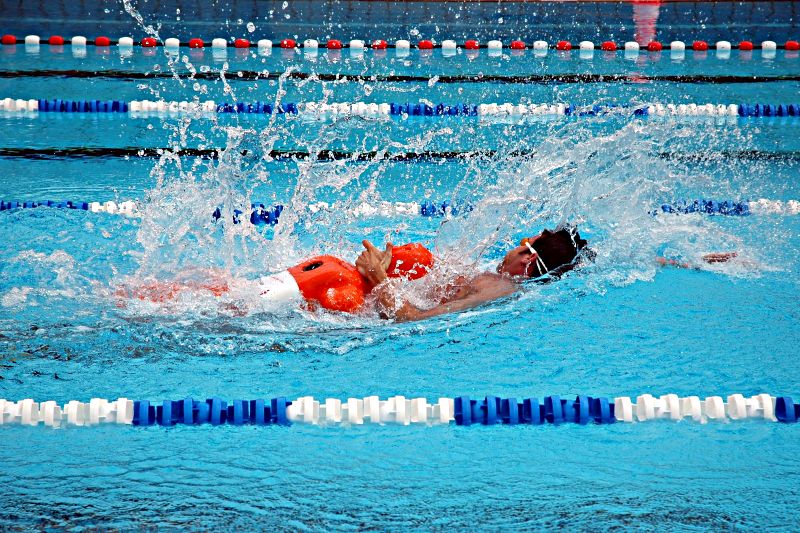 File:Rettungsschwimmen1.jpg