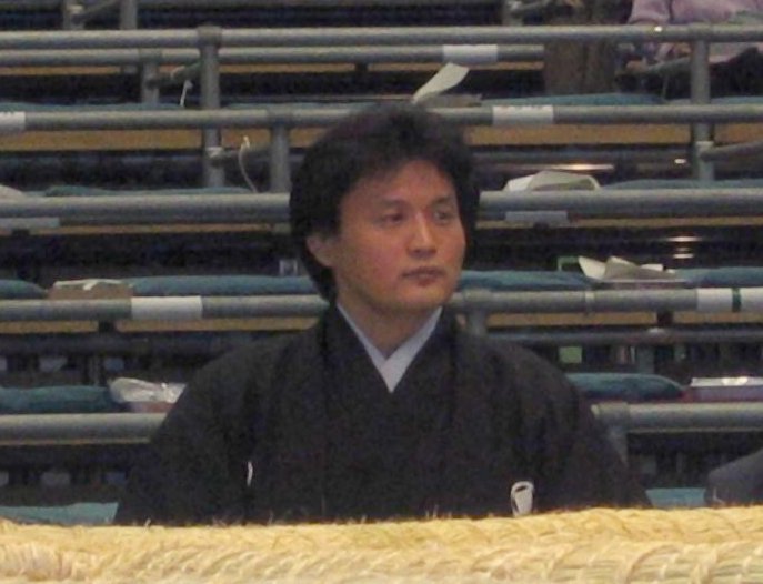 File:Takanohana II Osaka 2005.jpg