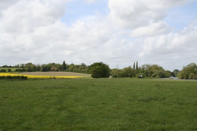 File:Towards Sowberry Court - geograph.org.uk - 1313058.jpg