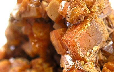 File:Wulfenite-mun05-140b.jpg