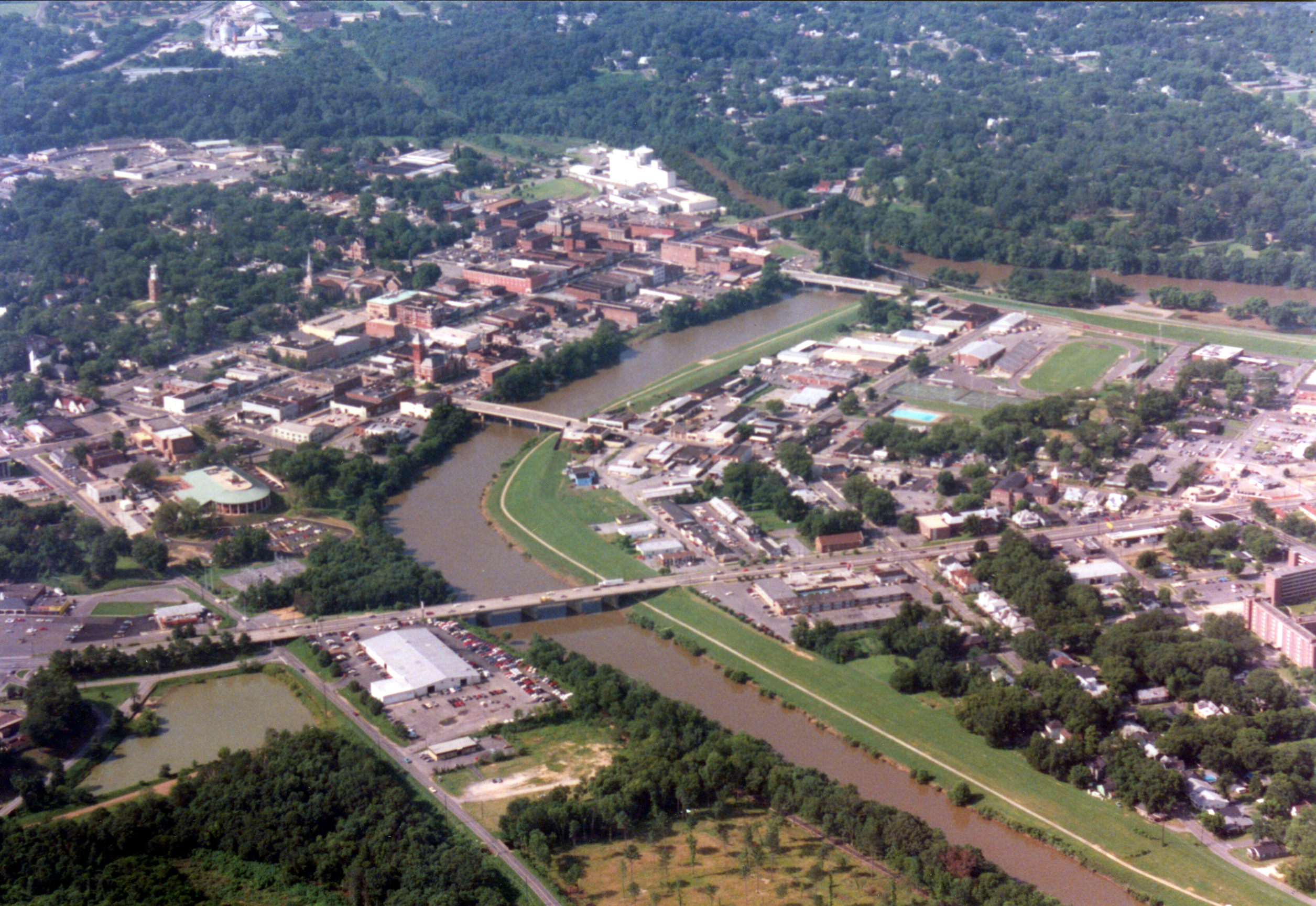 File Aerial View Of Downtown Rome Georgia Jpg Wikimedia Commons