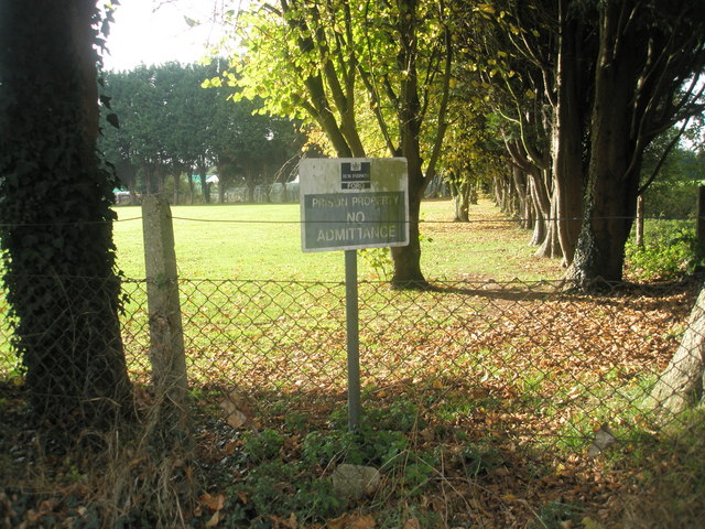 File:Autumn leaves at HM Prison Ford - geograph.org.uk - 1561245.jpg