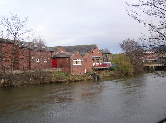 File:Baildon Bridge Working Men's Club, Baildon - geograph.org.uk - 334371.jpg