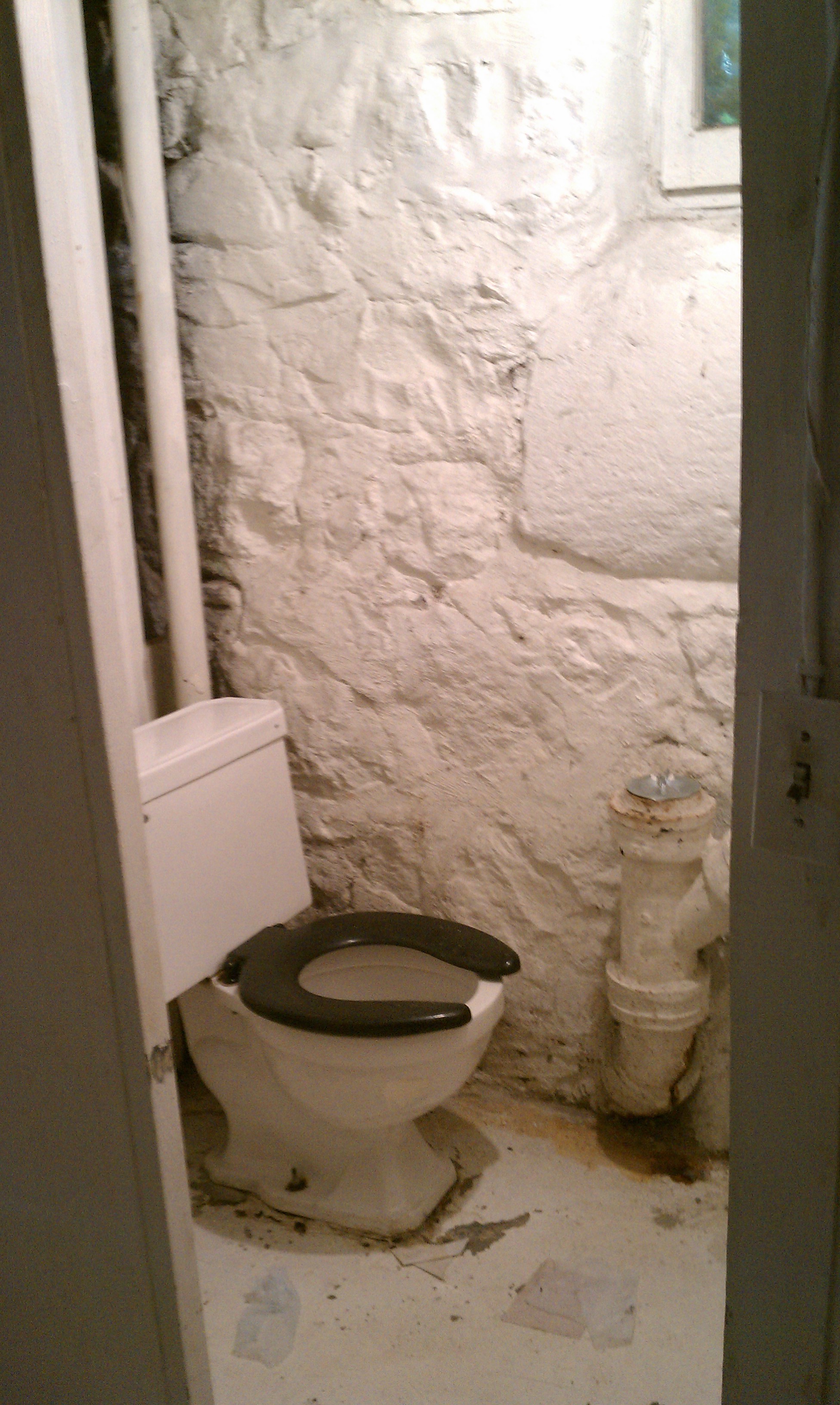 FileBasement Toiletjpg Wikimedia Commons