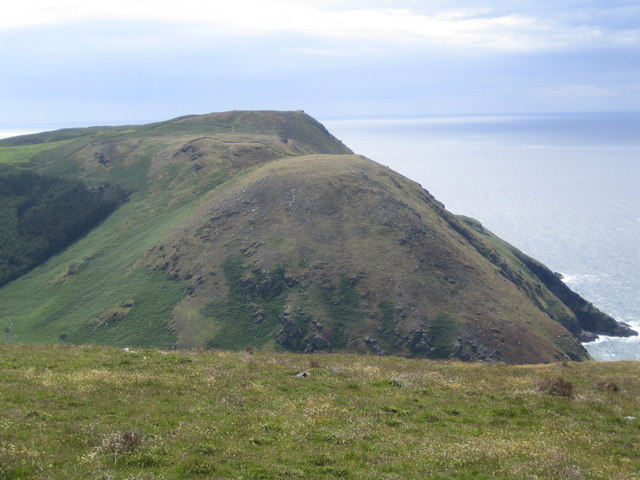 File:Bradda Hill seen from the coastal path above Fleshwick Bay - geograph.org.uk - 491586.jpg