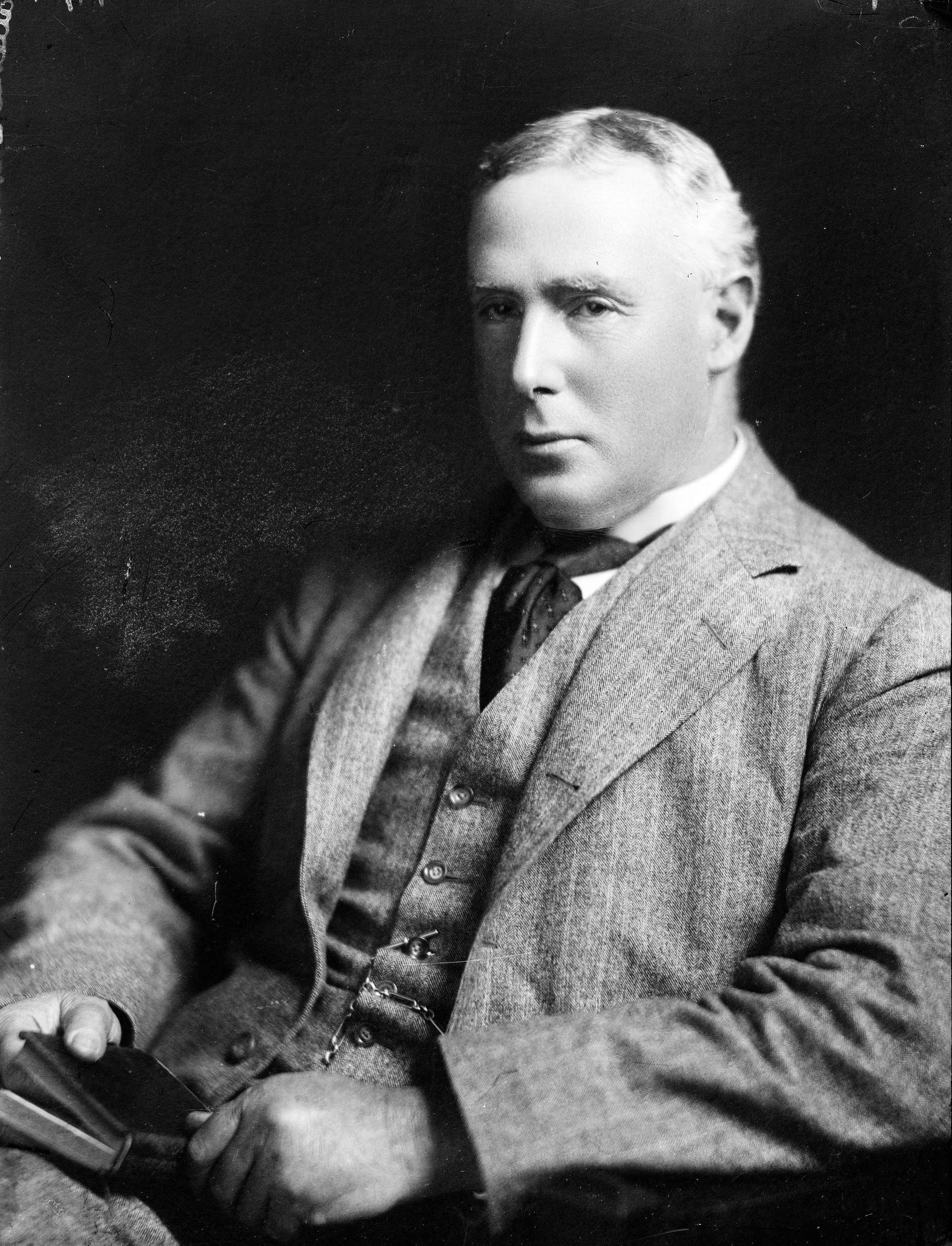 Francis Bell 1914.jpg