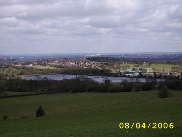 File:Frankley Reservoir - geograph.org.uk - 148410.jpg