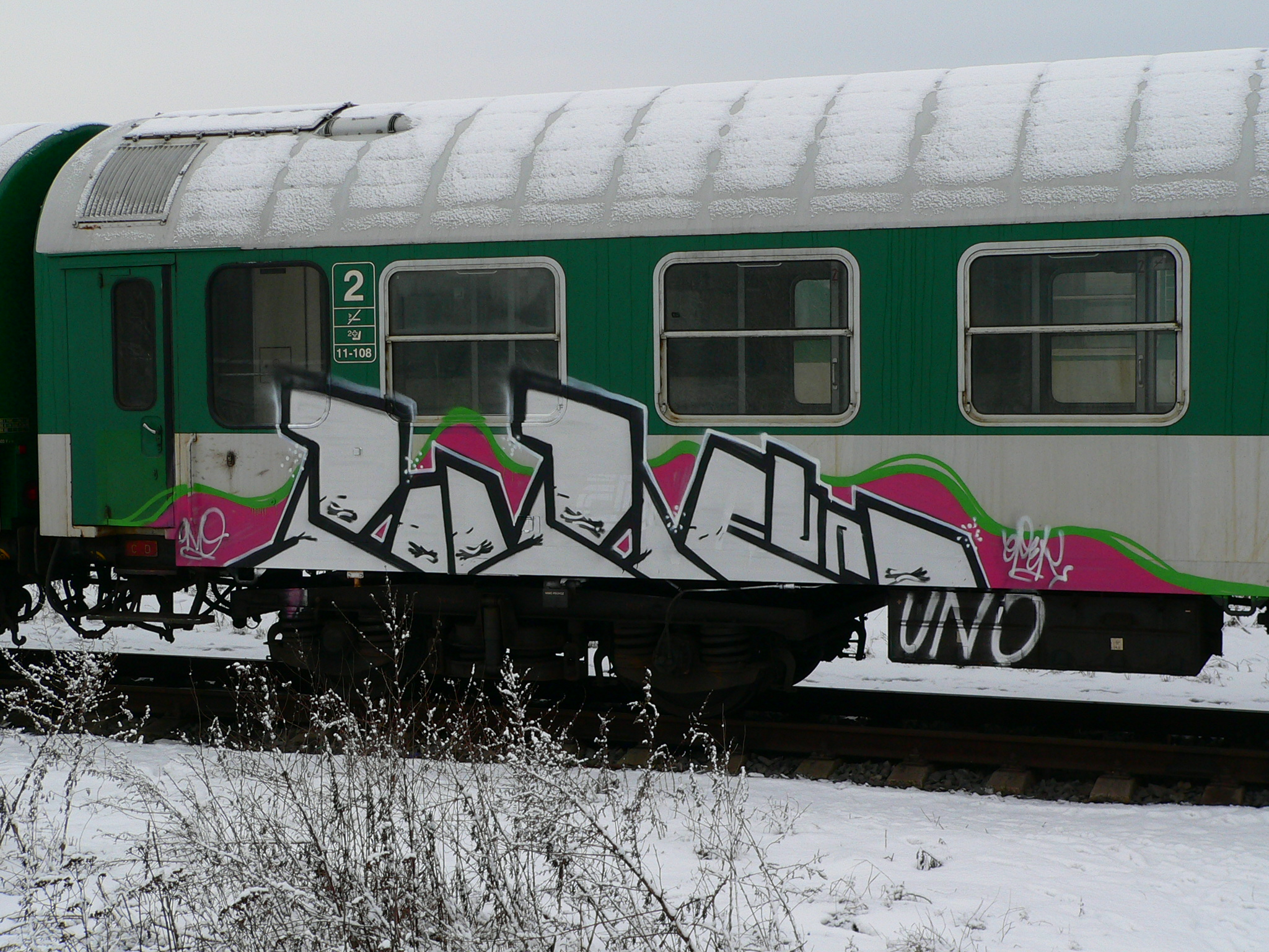 File:Graffiti on a train car (Brno, winter 2006).jpg - Wikimedia ...