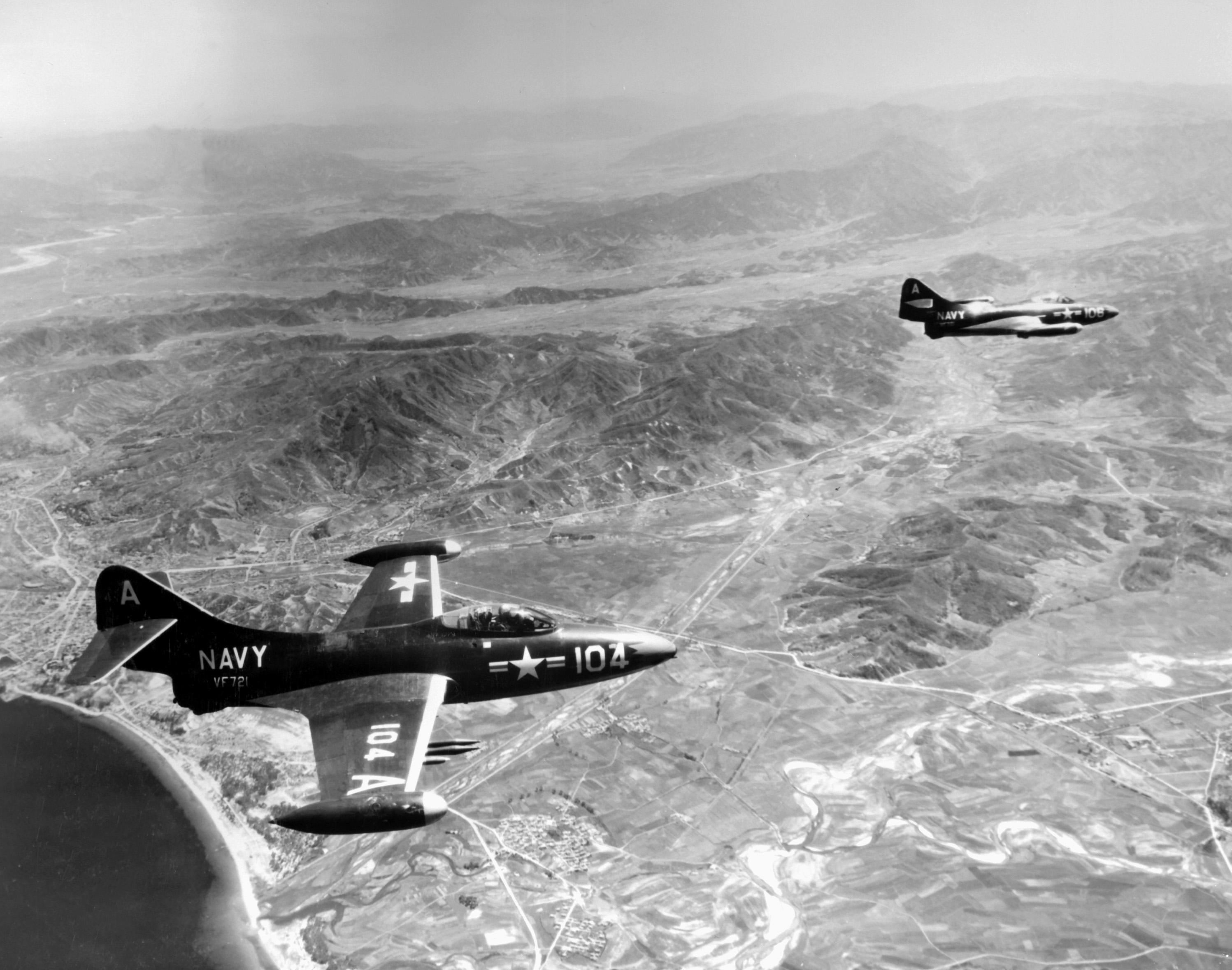 80-G-445221: Grumman F9F-2 Panther, July 1951